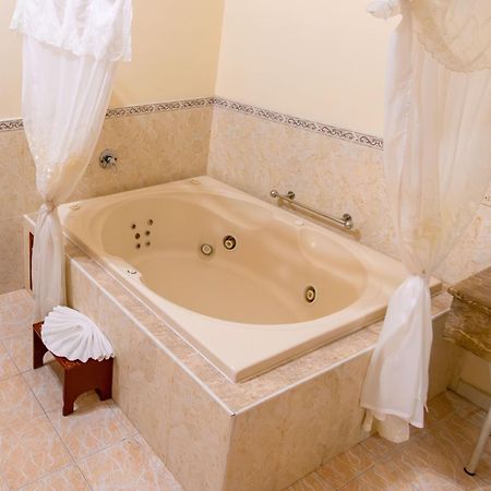 Hotel Casona Misiones Querétaro Екстериор снимка