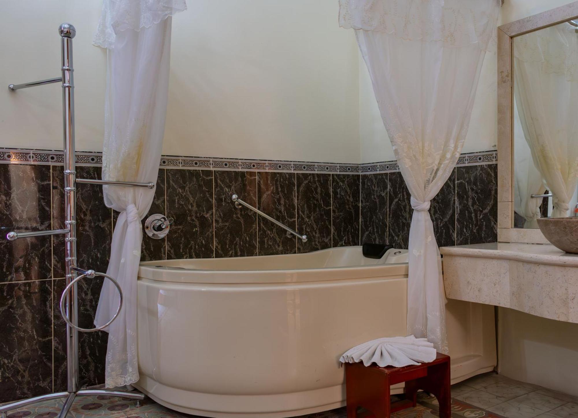 Hotel Casona Misiones Querétaro Екстериор снимка